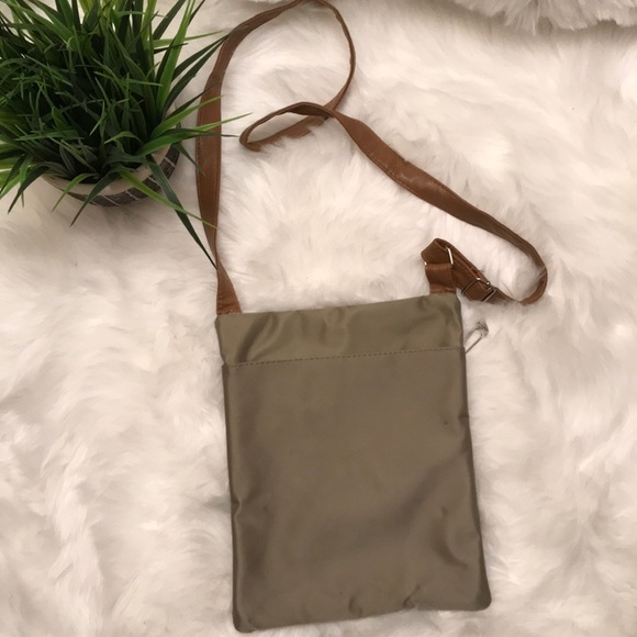 Stone Mountain Crossbody Bag - Picture 3 of 5